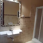 هوسبيدريا لويس دي جونجورا بيت ضيافة