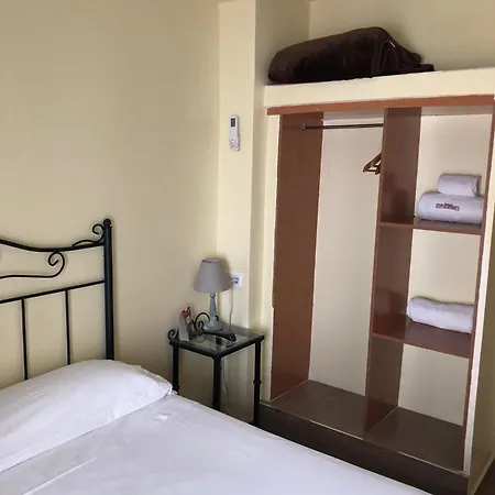 Guest house Hospederia Luis De Gongora *